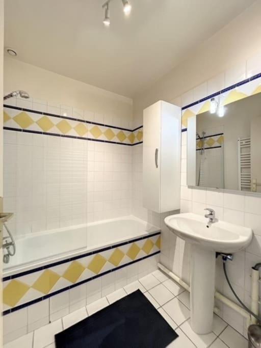 Appartement Au Coeur De تروي المظهر الخارجي الصورة